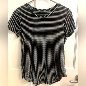 EUC Lululemon Love crew neck tee